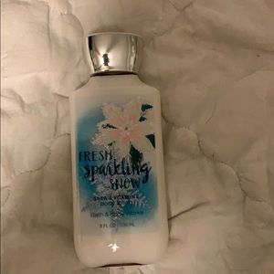 Fresh Sparkling Snow Bath and Body Works